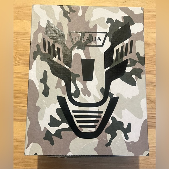 Men’s Prada Rubber Knit Camo sneaker in size UK 7 US 8 New in Box - Picture 2 of 16